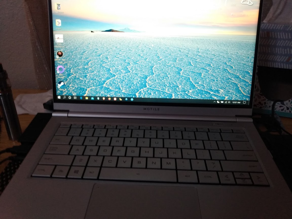 My thoughts on the Motile 14 laptop from Walmart
